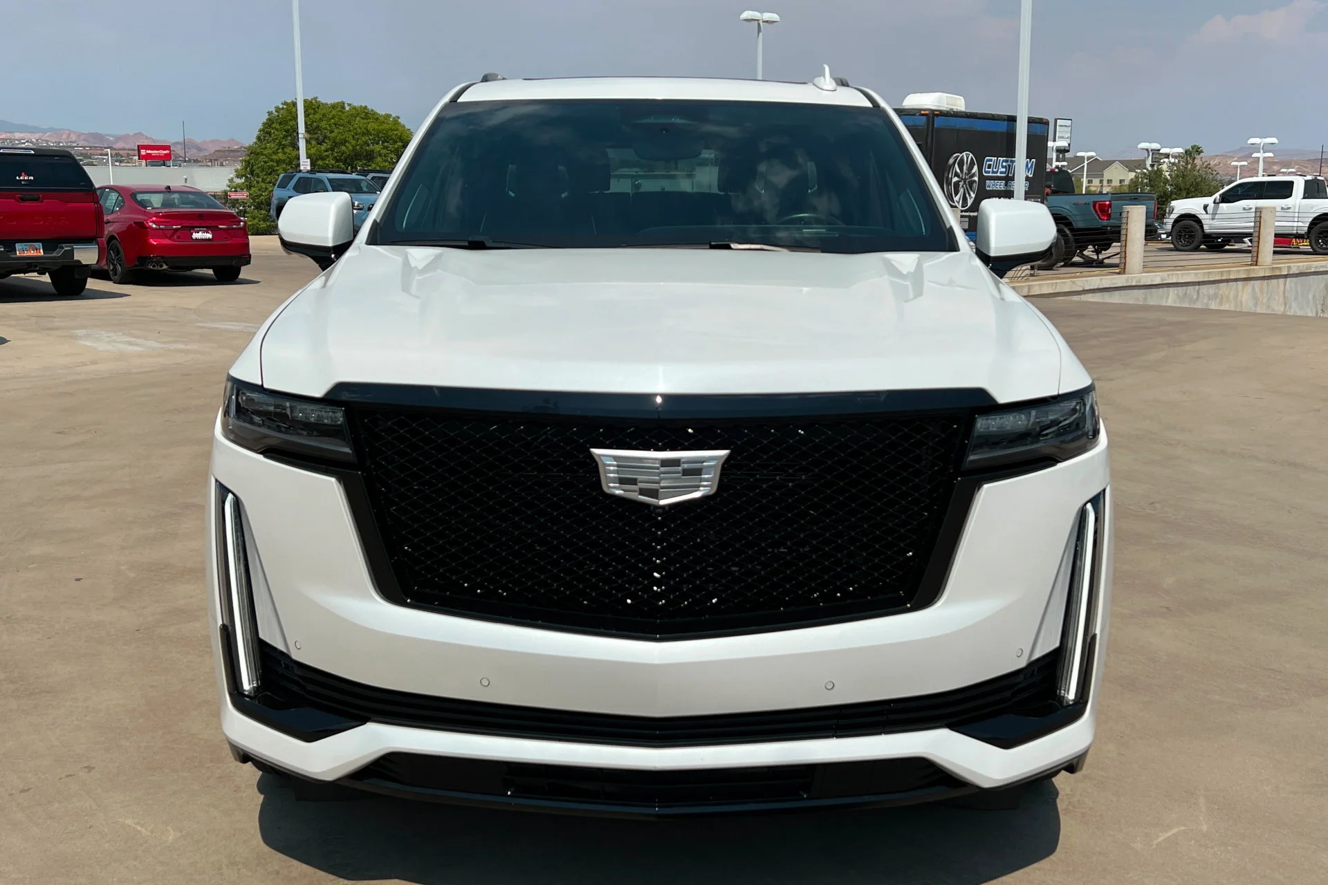 Used 2024 Crystal White Tricoat Cadillac Sport Platinum image 8