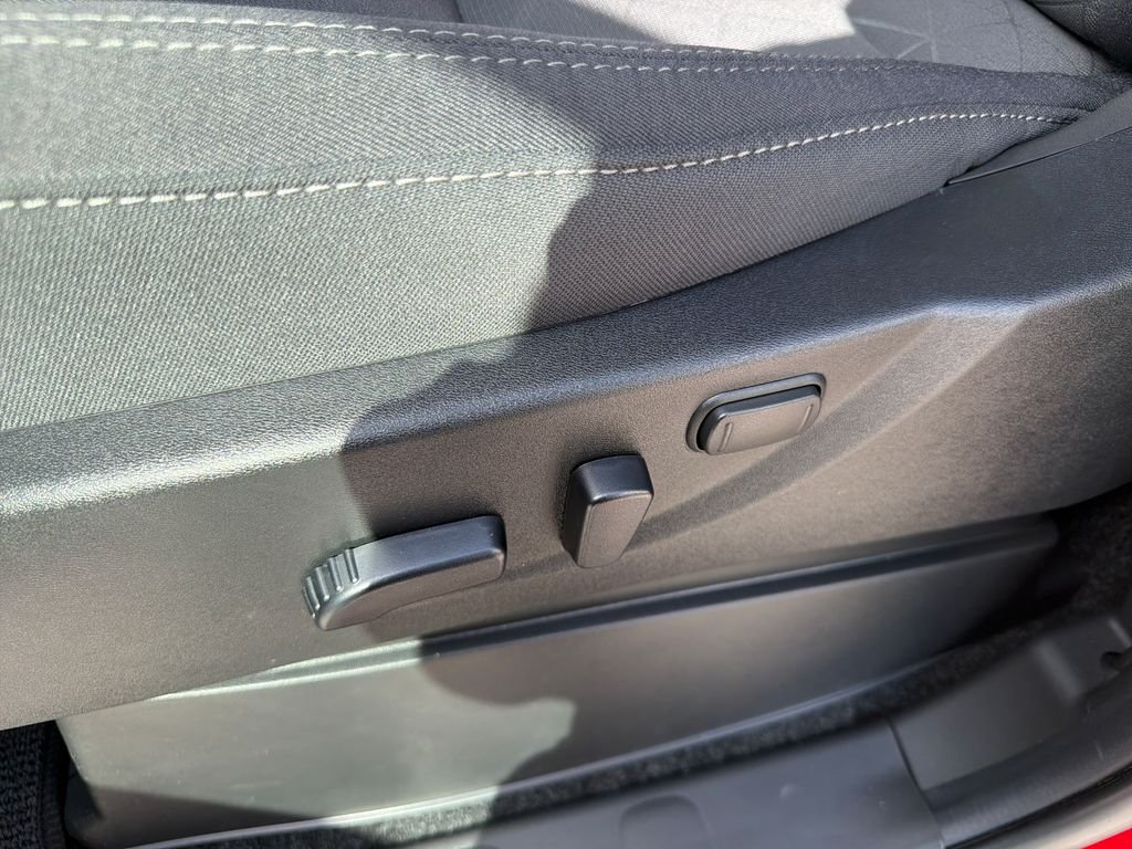 New 2026 Nissan Frontier SV 4D Crew Cab