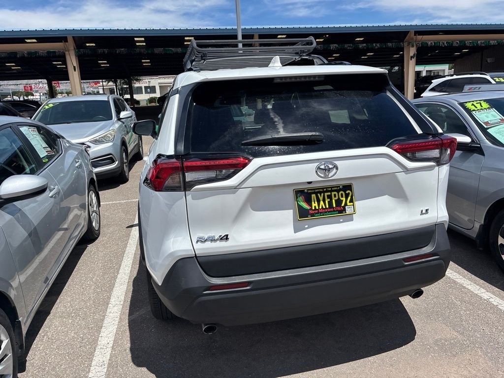 Used 2021 White Toyota LE image 12