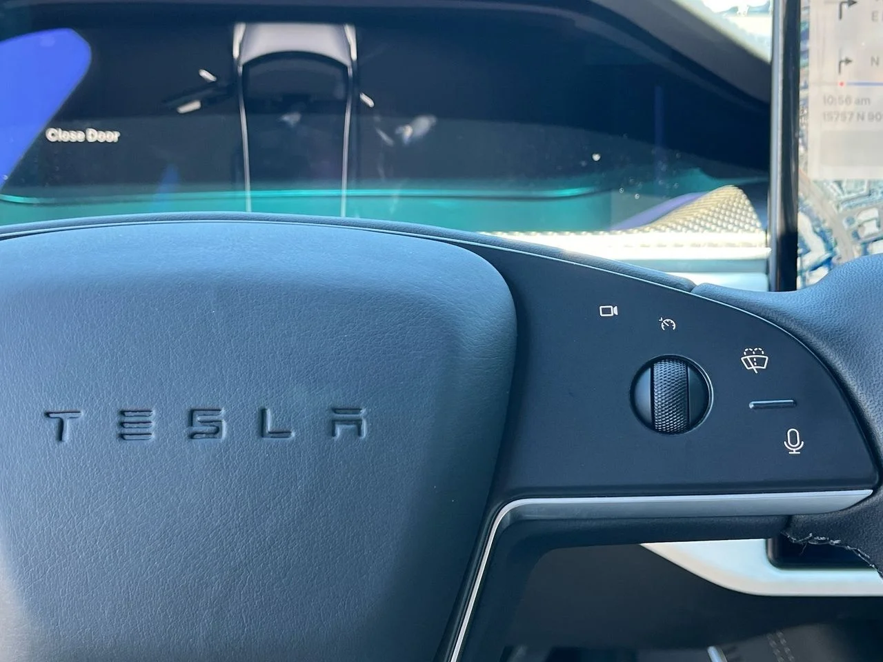 Used 2022 Midnight Silver Tesla Plaid image 20