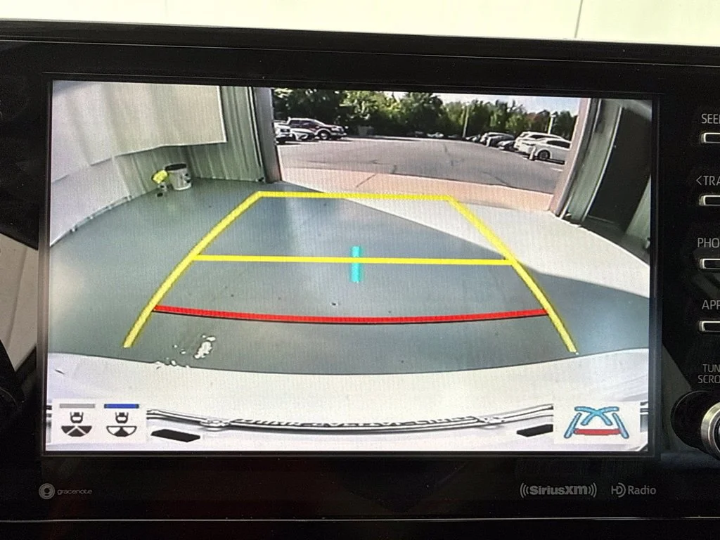 Used 2022 Off-white Toyota SE image 24