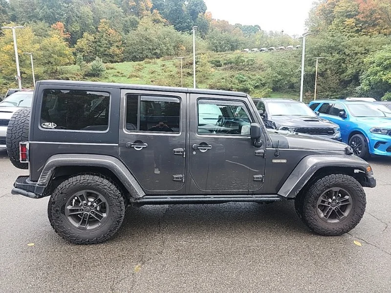 Used 2018 Gray Jeep Unlimited Sport image 8