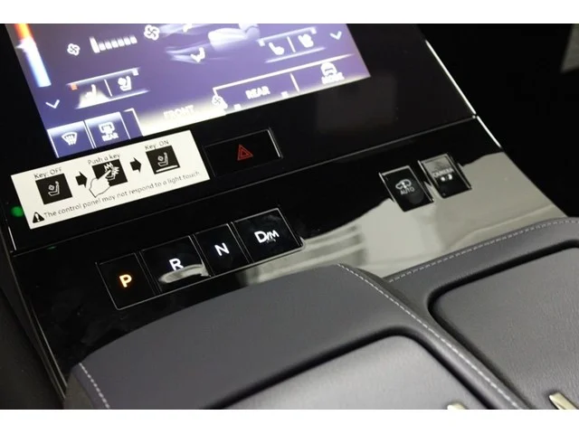 New 2026 RADIANT WHITE INFINITI Sport 4WD image 39