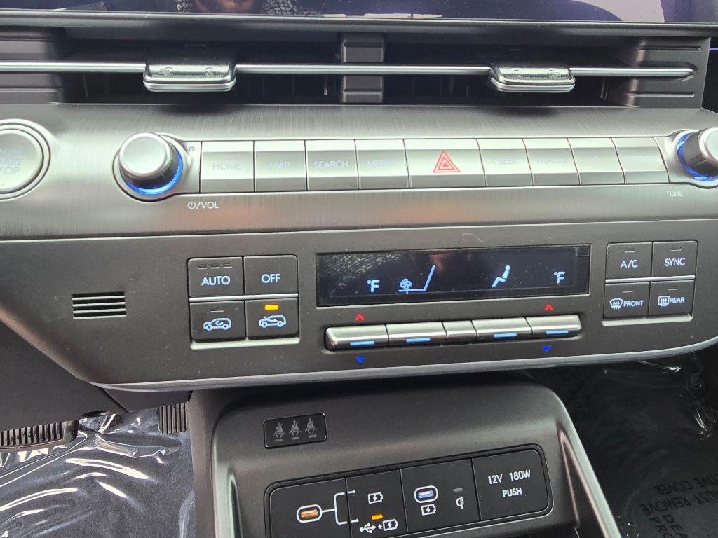 New 2026 Atlas White Hyundai SEL Premium AWD image 22
