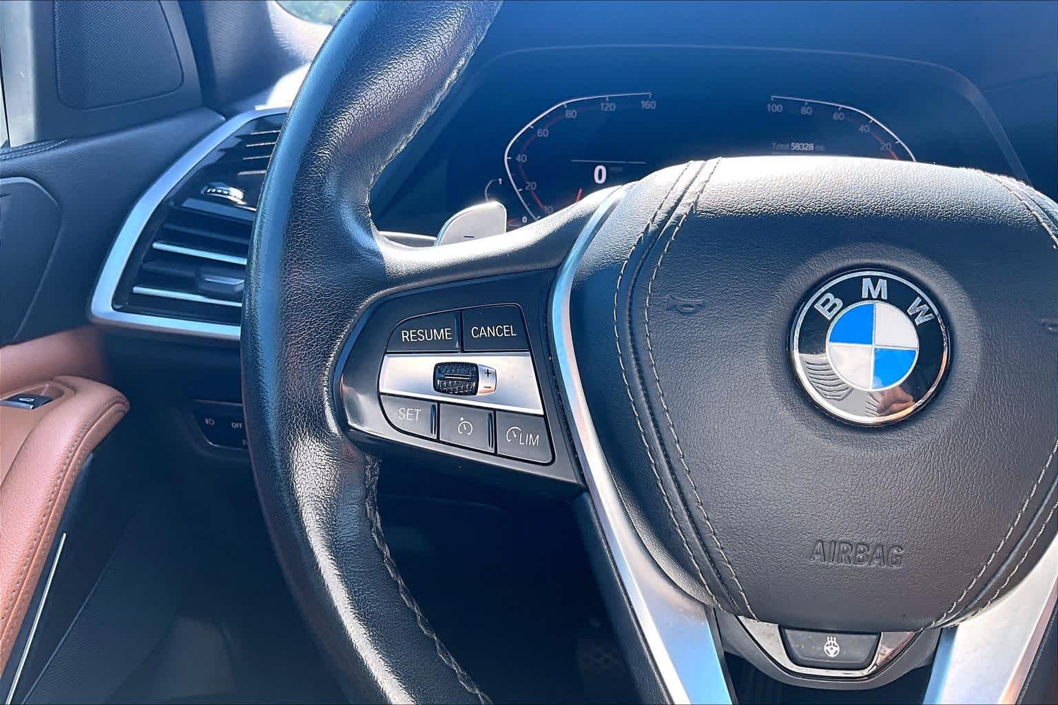 Used 2021 Dark Graphite Metallic BMW xDrive40i image 24