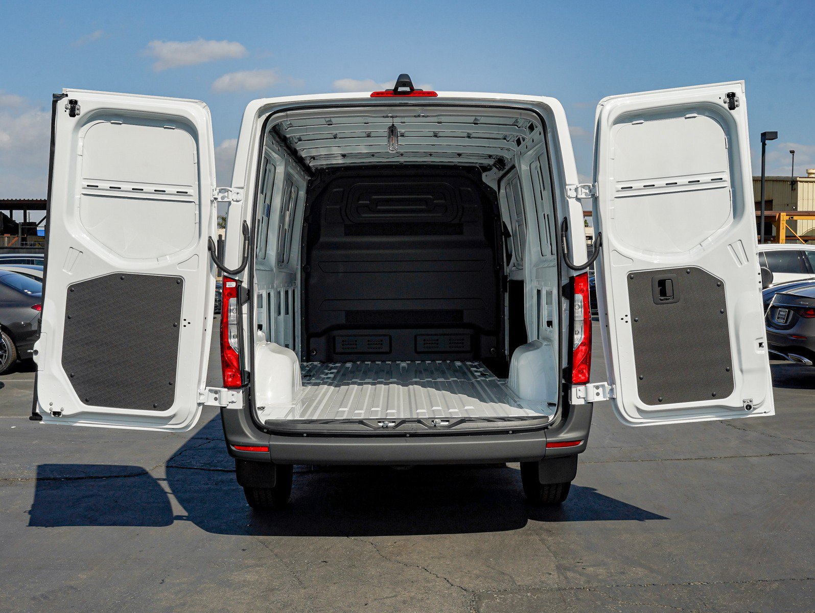 New 2026 Arctic White Mercedes-Benz 2500 Standard Roof I4 Diesel 144 Worker RWD image 7
