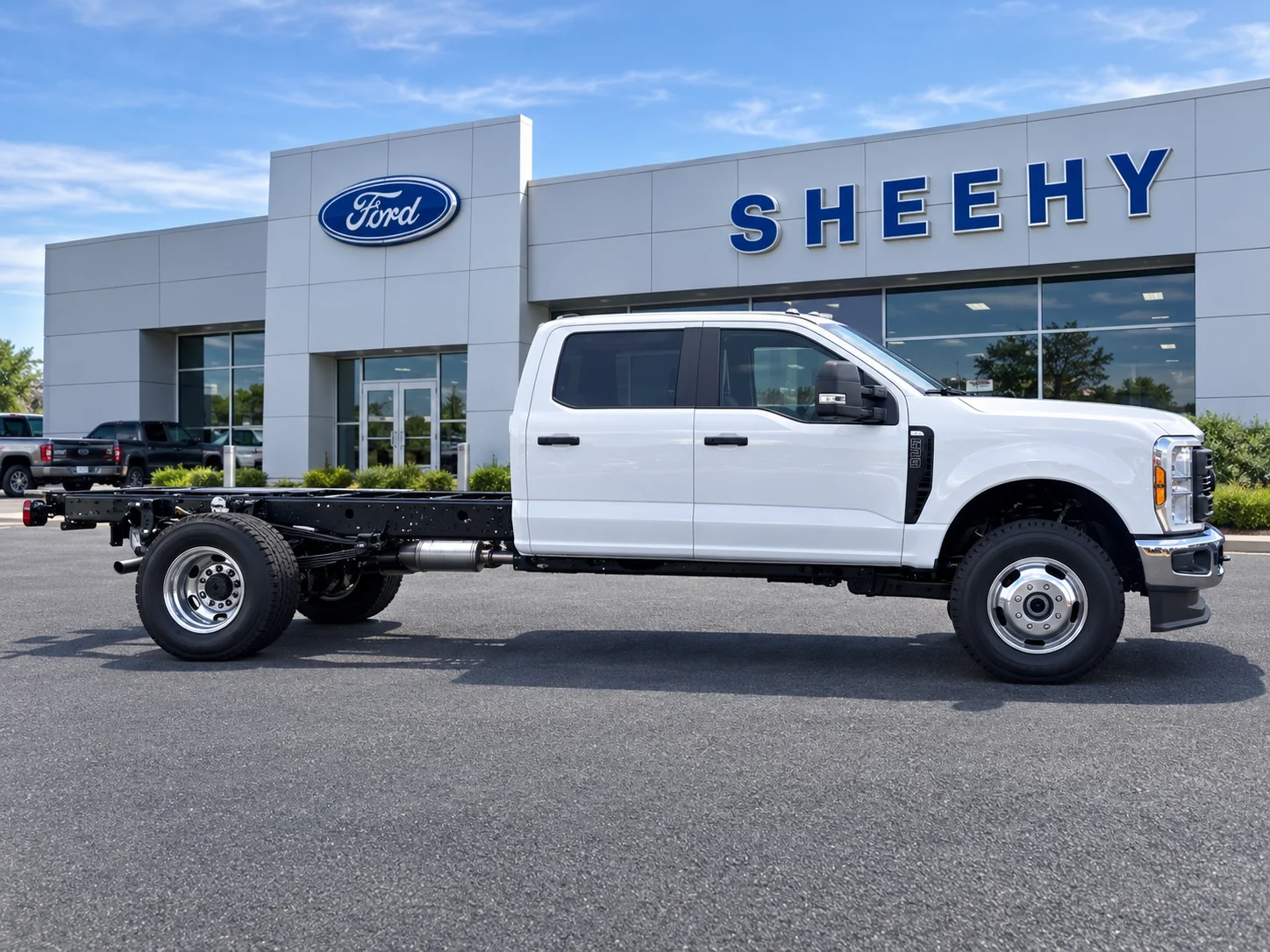New 2027 Oxford White Ford XL image 1