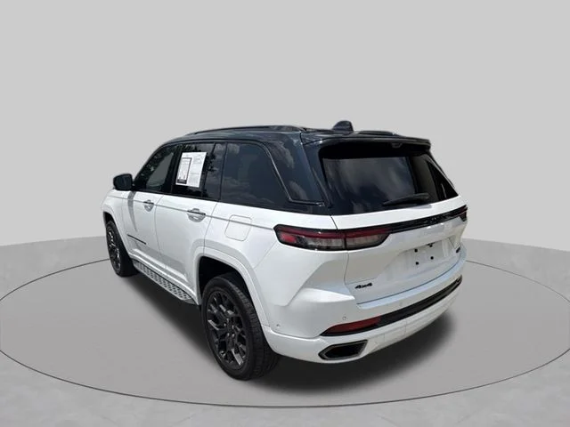 Used 2024 White Jeep Summit Reserve image 6