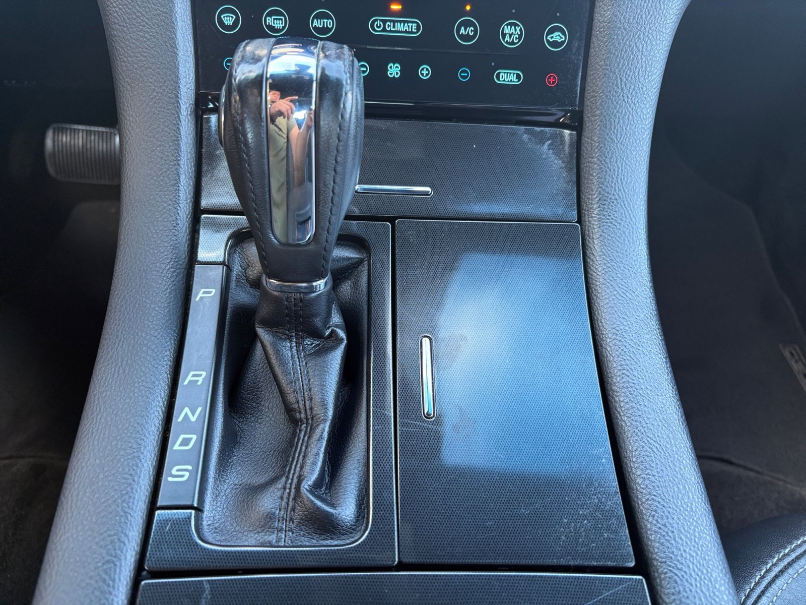 Used 2018 Ingot Silver Ford Limited image 14