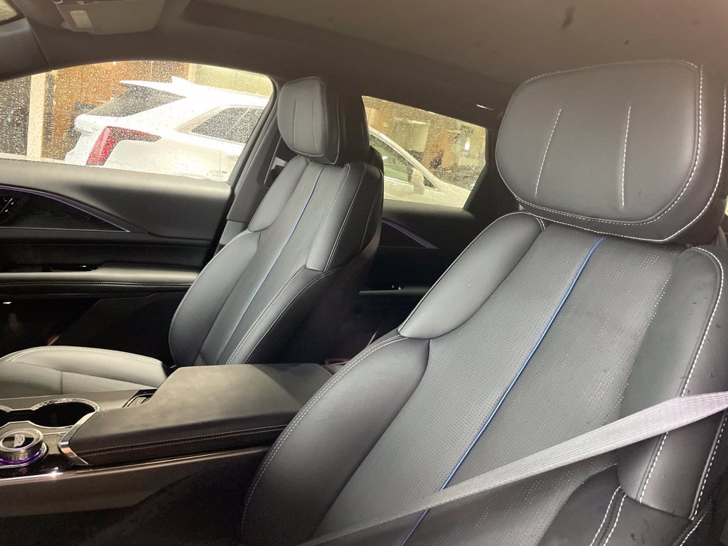 Used 2025 Red Cadillac Luxury image 22
