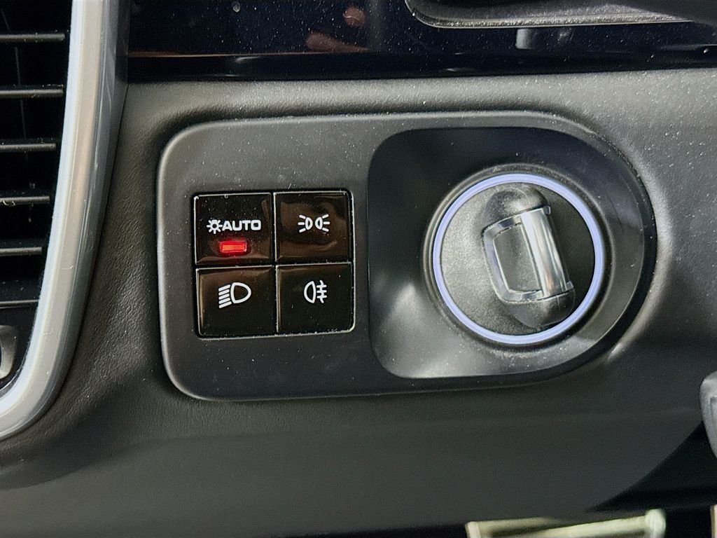 Used 2020 Black Porsche Turbo image 10