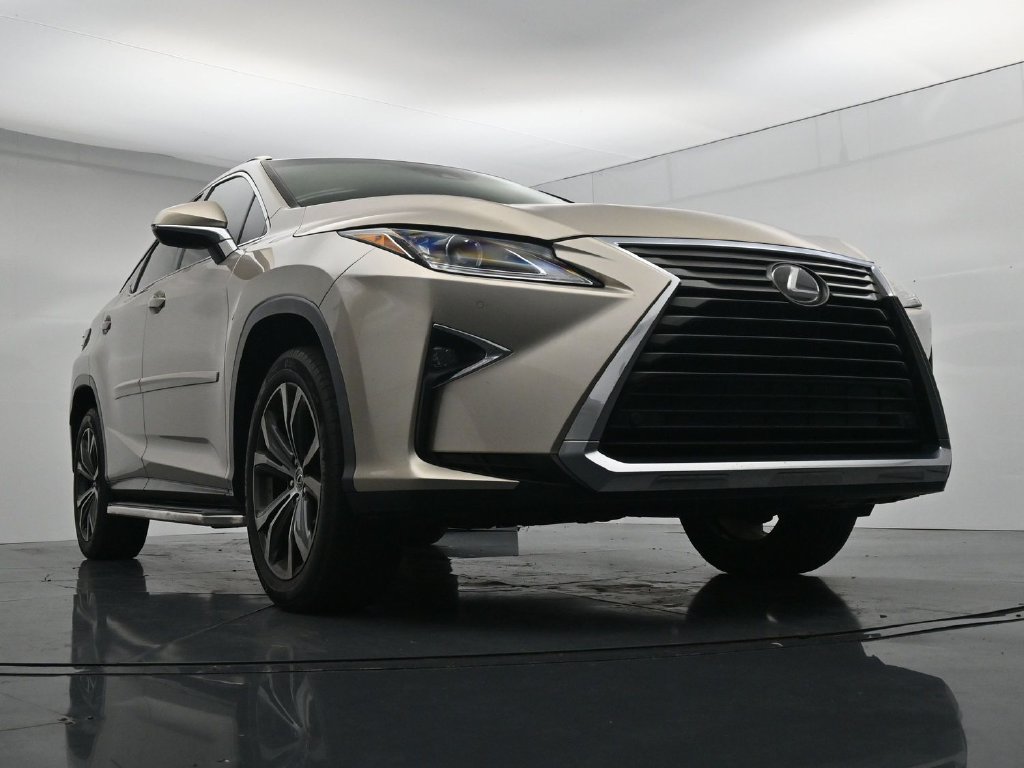 Used 2016 Beige Lexus 350 image 18