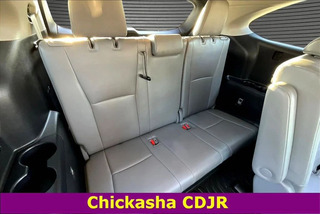 2022 Toyota Highlander XLE - Photo 24