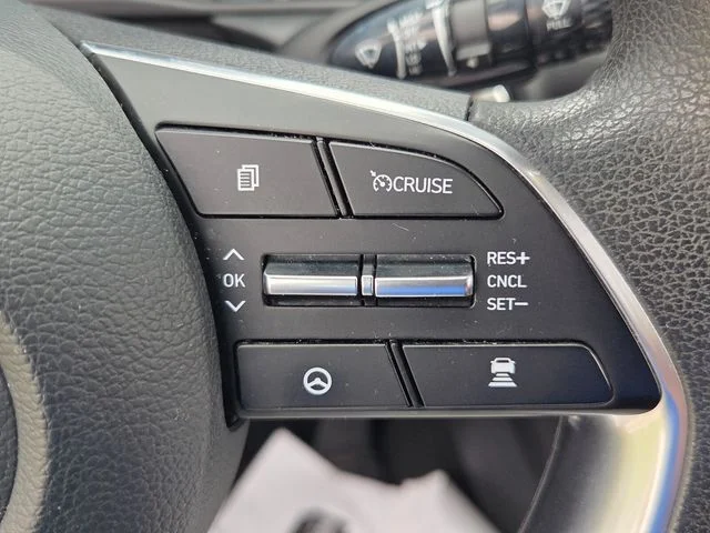 Used 2023 Silver Hyundai SEL image 22
