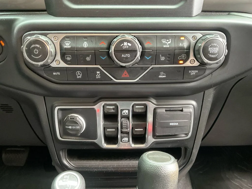 Used 2021 Gray Jeep Overland image 25