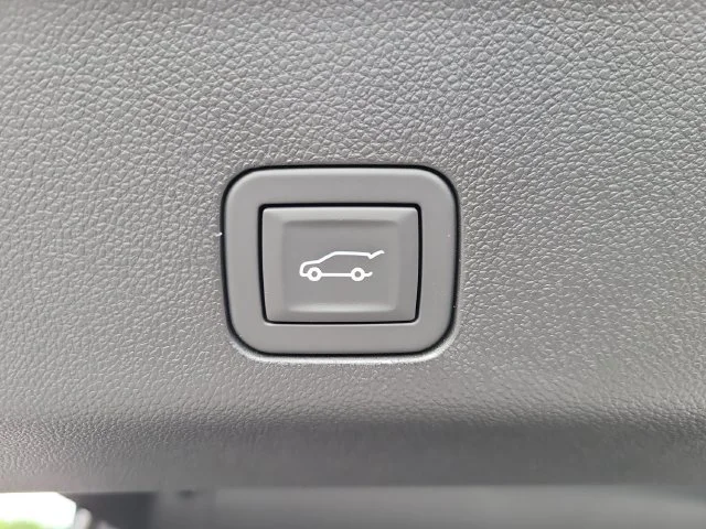2027 Chevrolet Tahoe RST - Photo 13