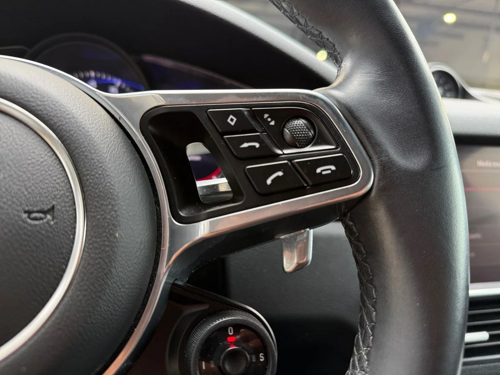 Used 2023  Porsche Platinum Edition image 25