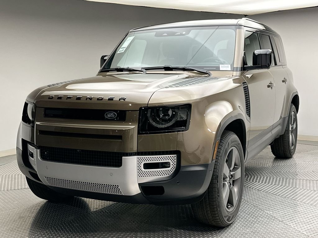 Used 2025 Gondwana Stone Metallic Land Rover S image 1