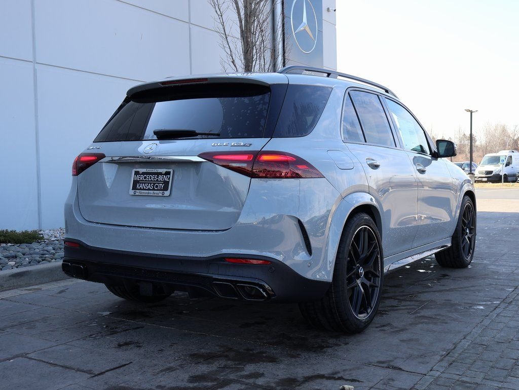 New 2026 MANUFAKTUR Alpine Grey Mercedes-Benz GLE 63 S AMG® image 5
