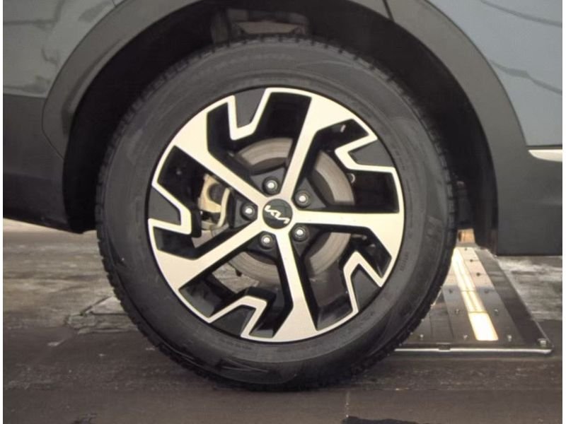 Used 2023 Gravity Gray Kia EX image 22