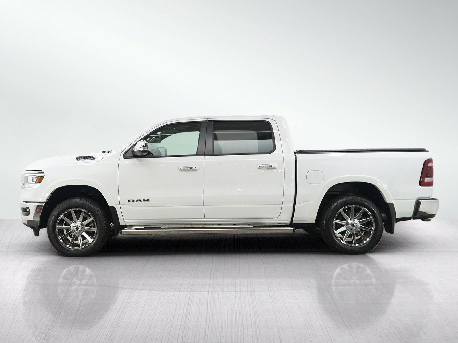 Used 2022 RAM Ram 1500 Pickup Laramie with VIN 1C6SRFJT4NN314083 for sale in Minneapolis, Minnesota