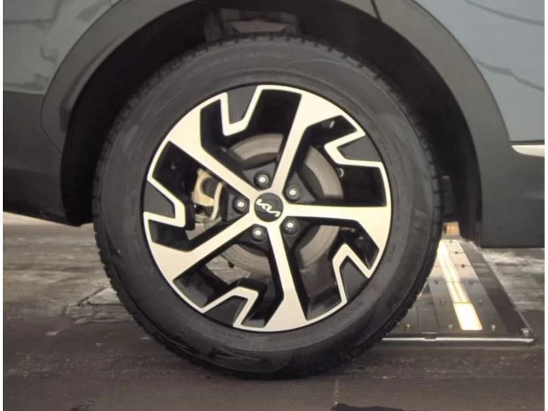 Used 2023 Gravity Gray Kia EX image 22