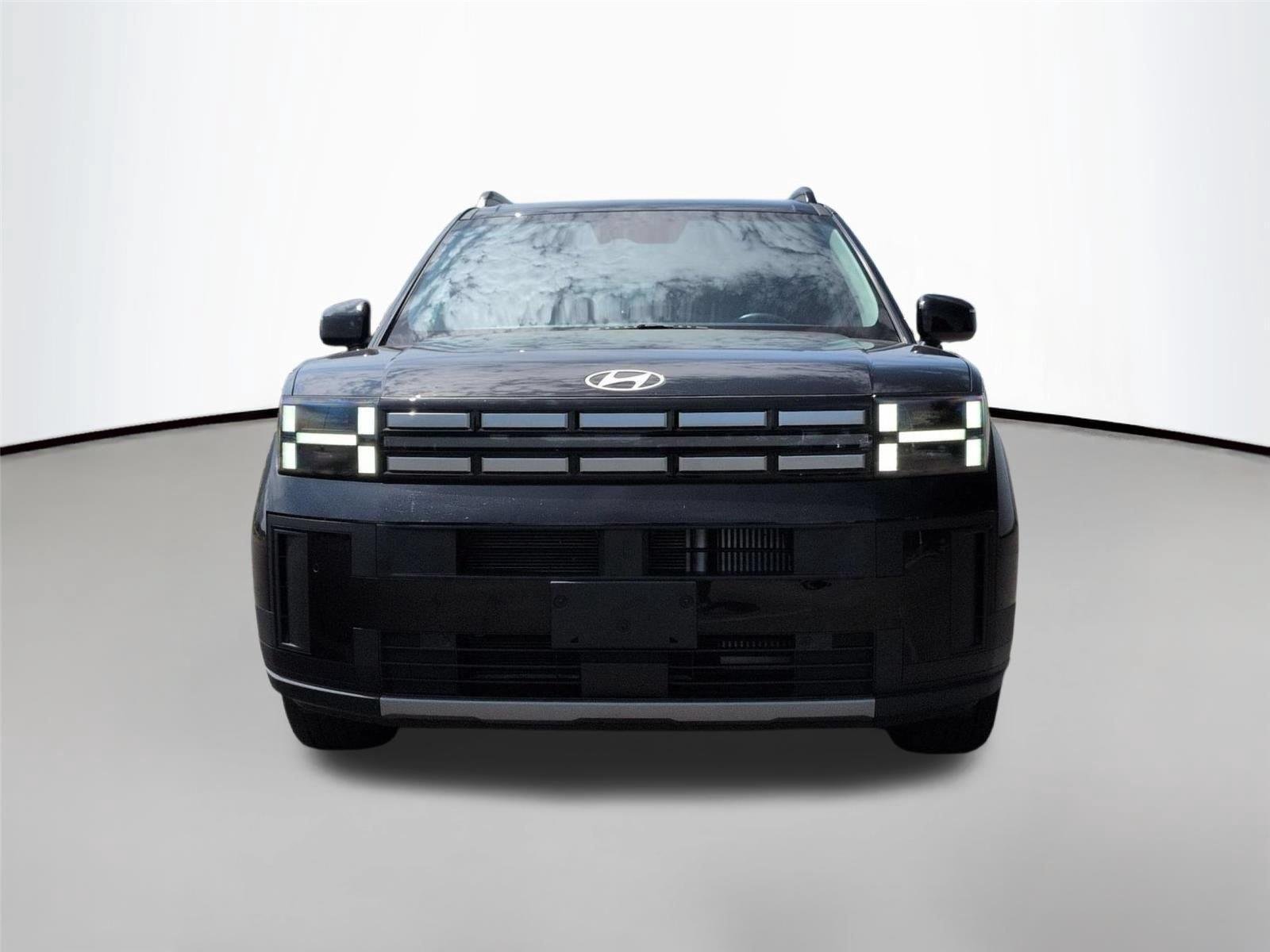 Used 2026 Phantom Black Hyundai SEL image 8