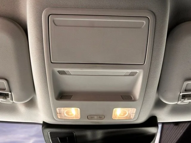 Used 2022 White Ford Base image 28