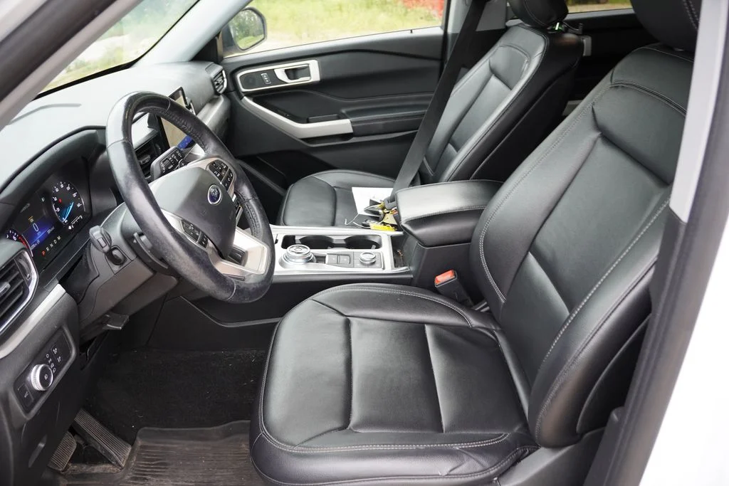Used 2020 Oxford White Ford XLT image 4