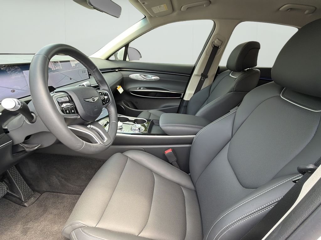 2026 GENESIS GV70 Standard - Photo 14