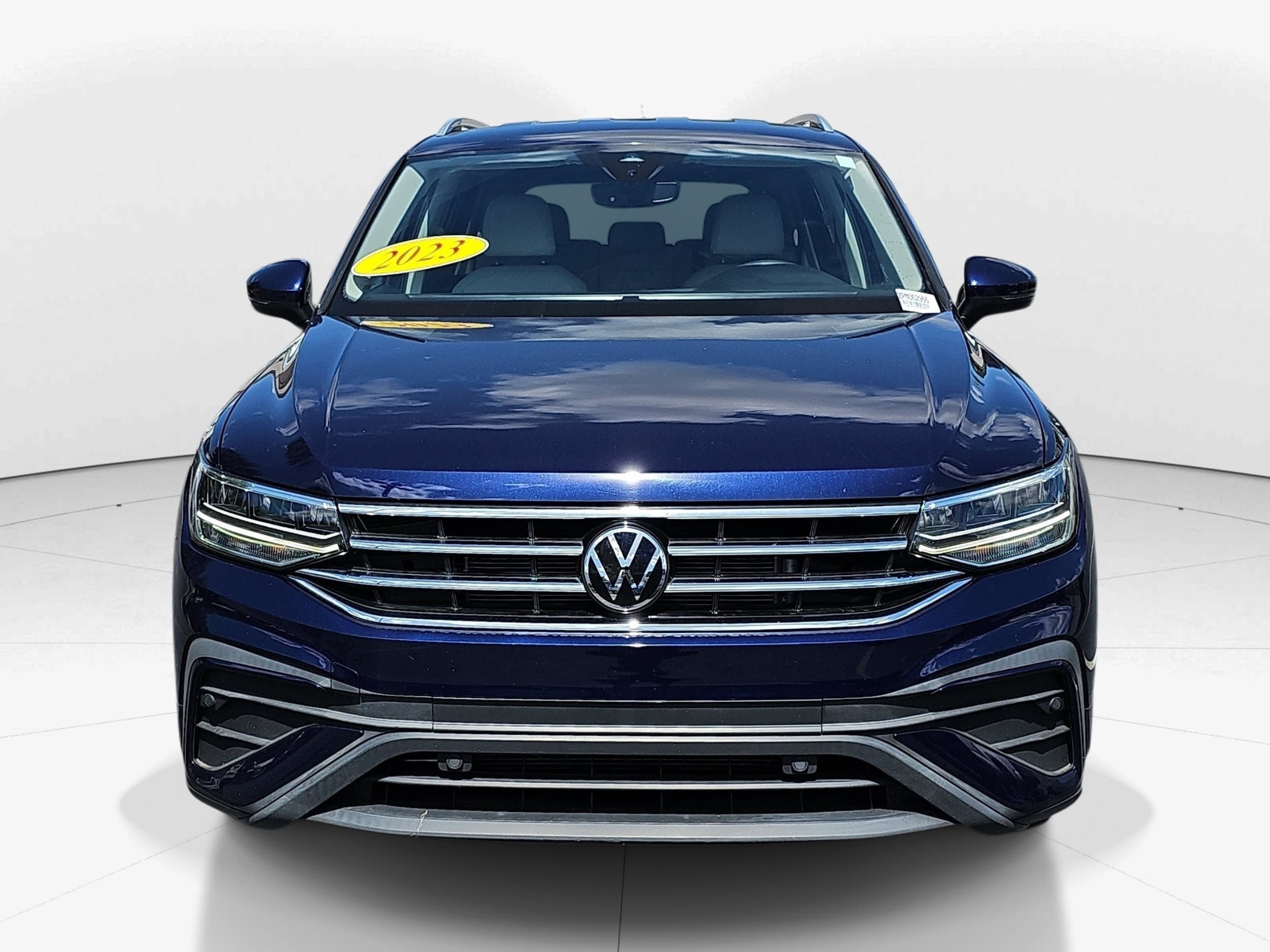 Certified Used 2023 Atlantic Blue Metallic Volkswagen SE image 7