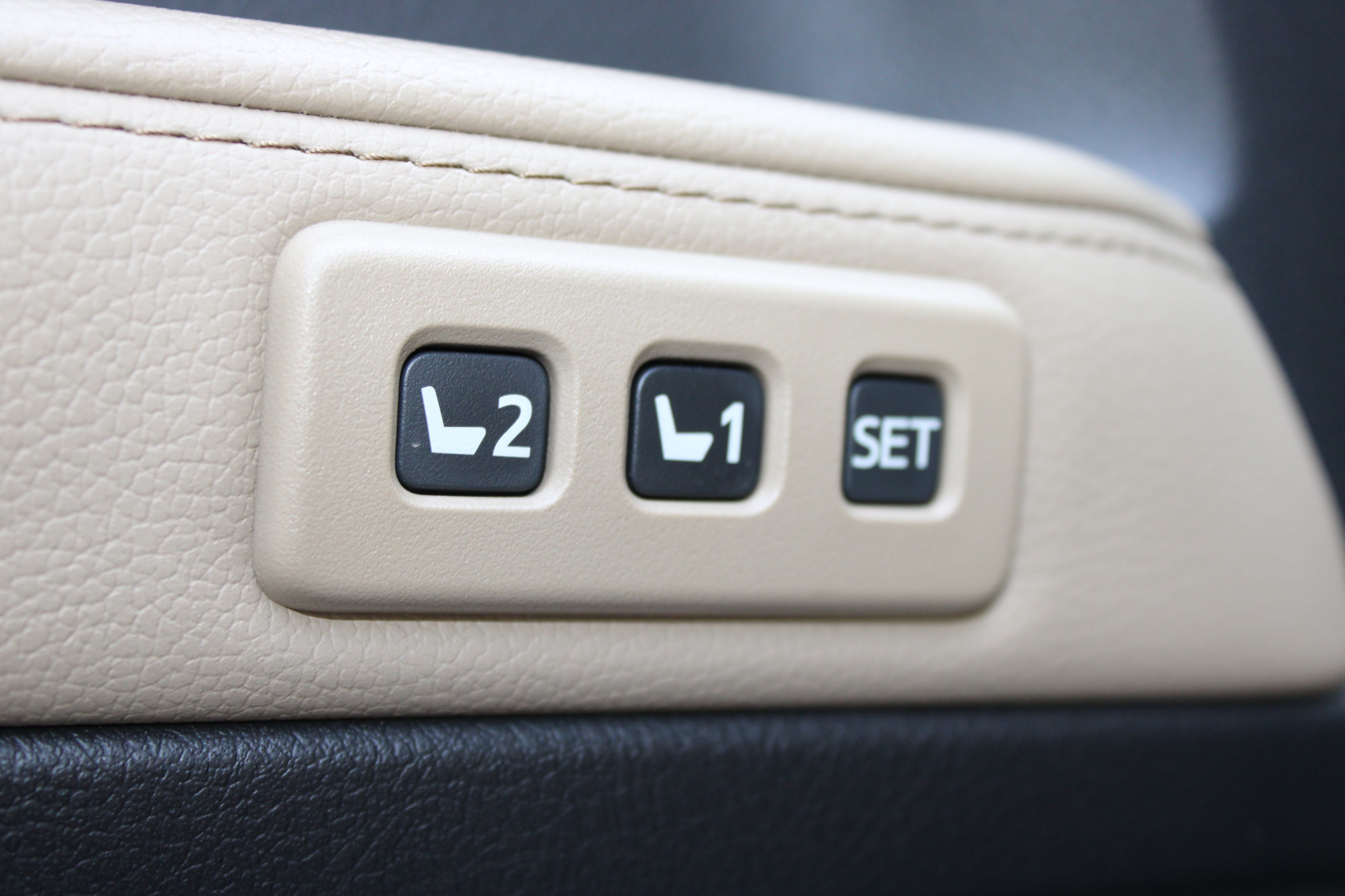 Used 2023 Blizzard Pearl Toyota Limited image 19