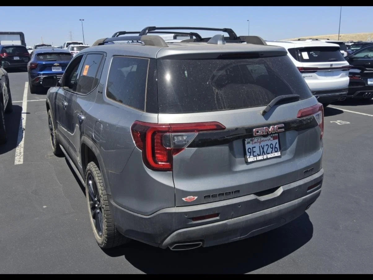 Used 2023 STERLING METALLIC GMC SLE image 7