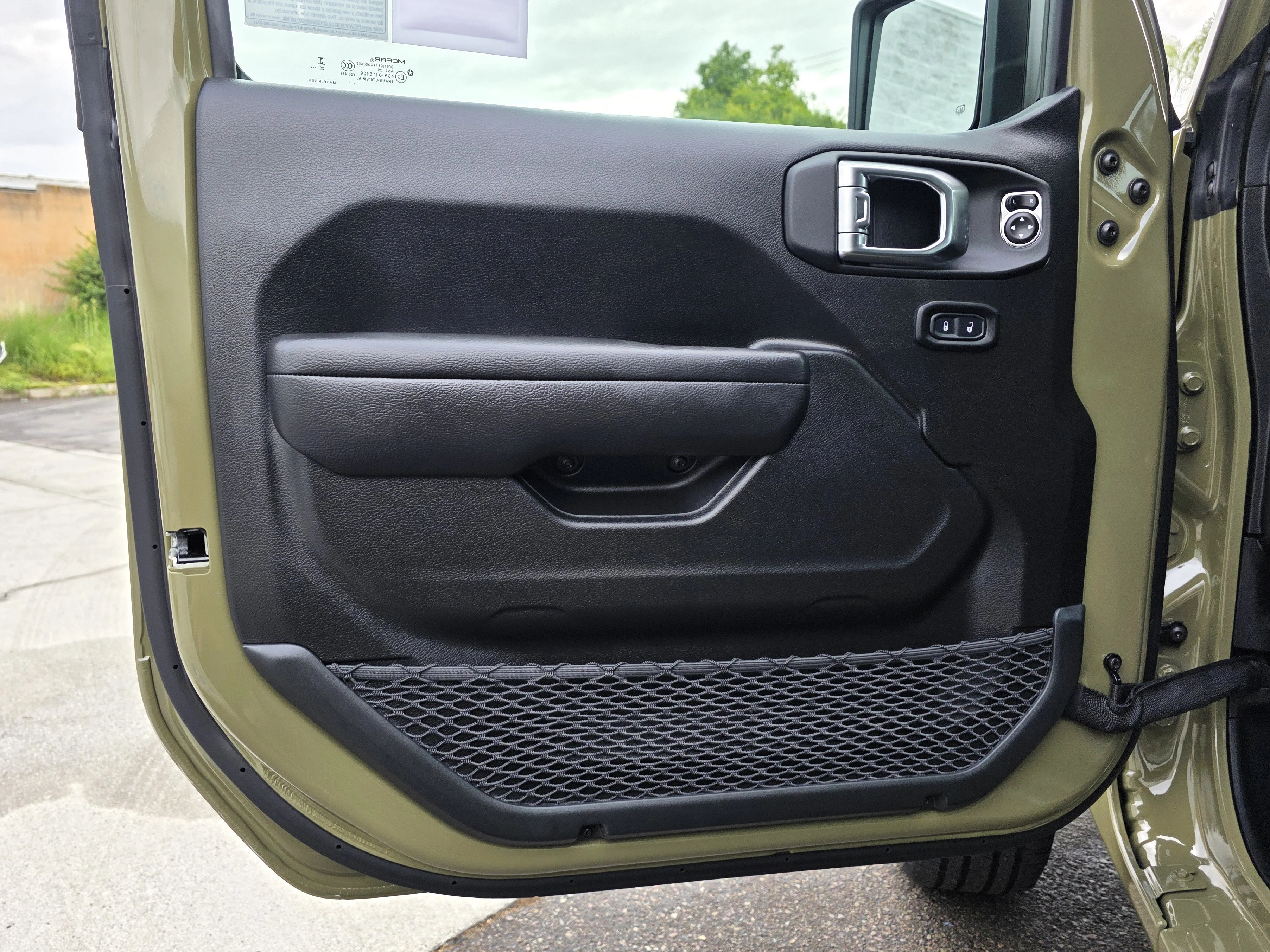 New 2025 41 Jeep Sport S 4xe image 11