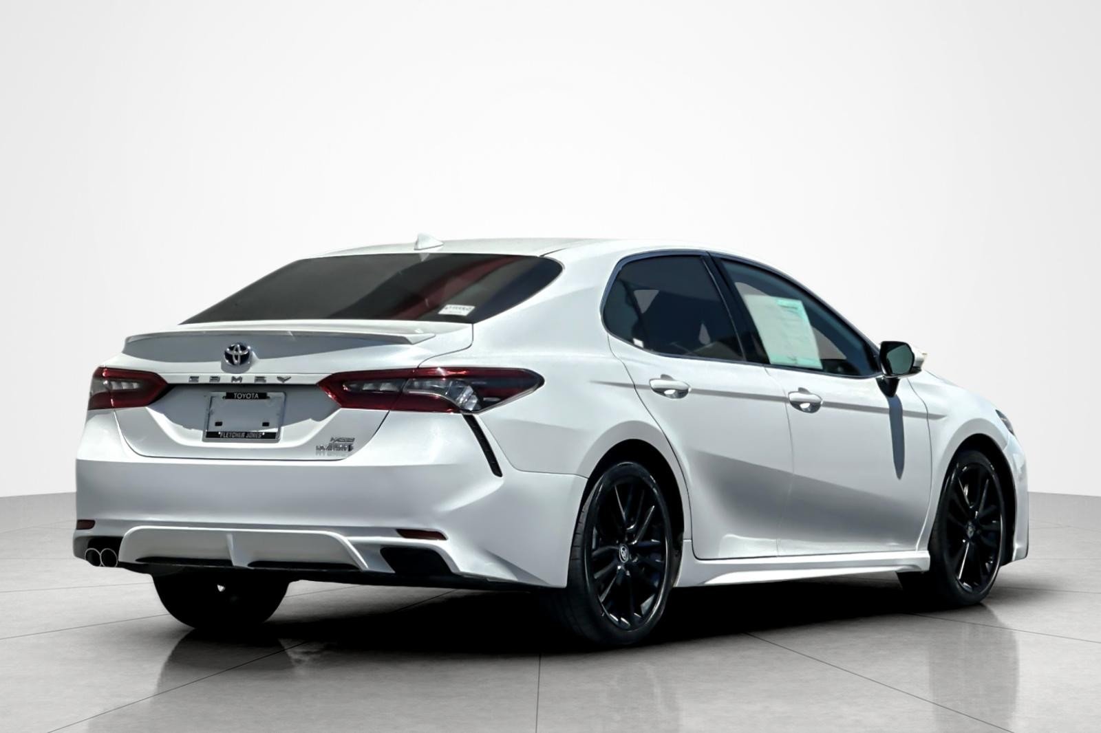 Certified Used 2023 Wind Chill Pearl Toyota Hybrid XSE image 5