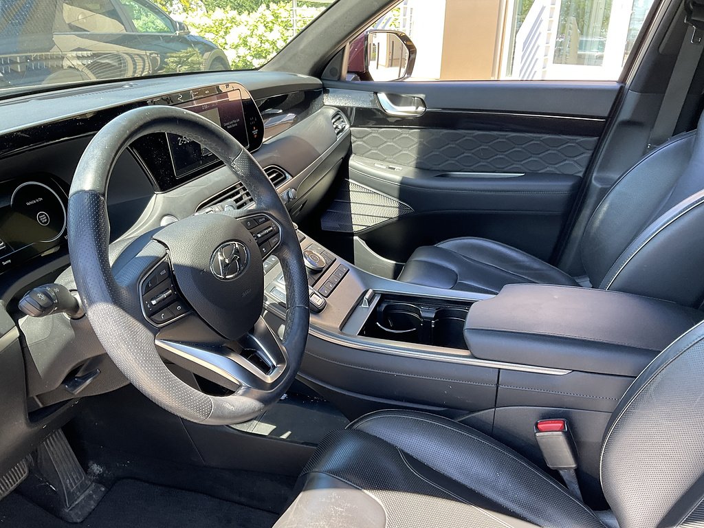 Used 2020 Sierra Burgundy Hyundai Limited image 2