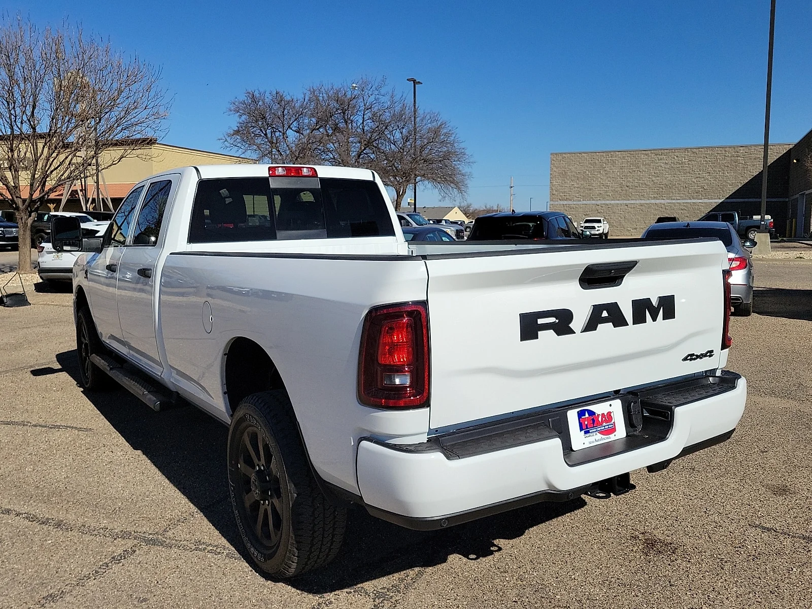 New 2026 PW7 Bright Whit Ram BLACK EXPRESS CREW CAB 4X4 8