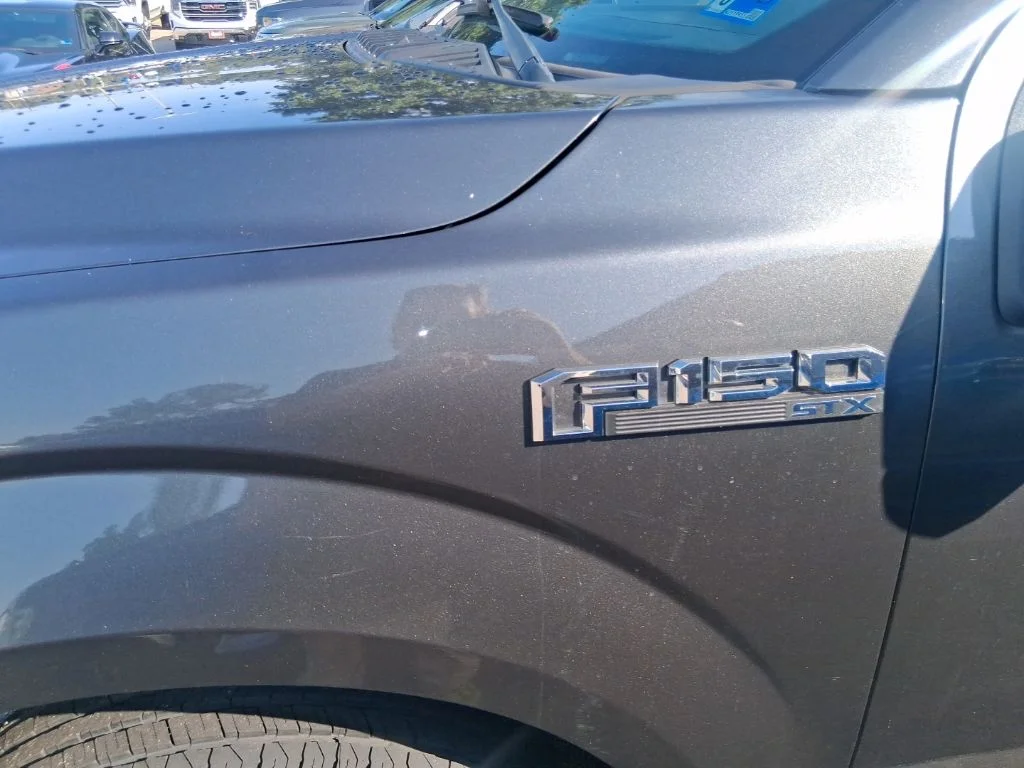 Used 2019 Gray Ford XL image 9