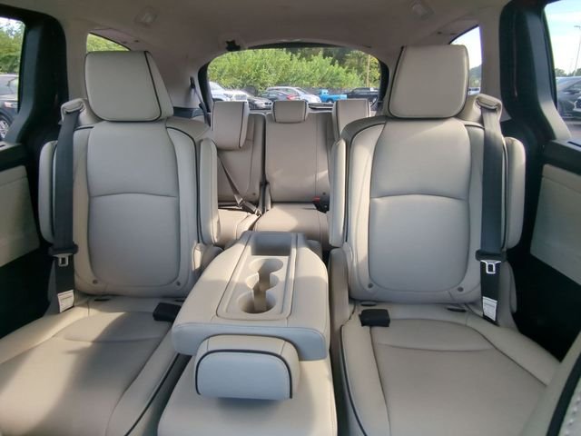 New 2026 Radiant Red Metallic II Honda Touring image 19