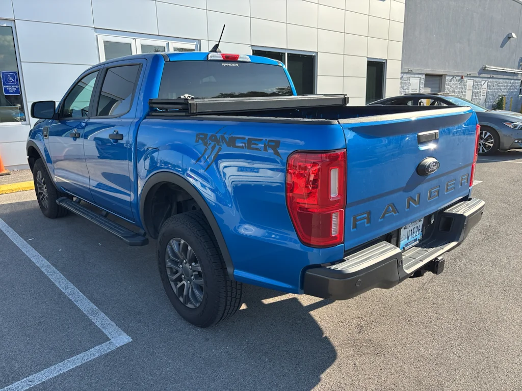 Used 2021 Velocity Blue Metallic Ford XLT image 6