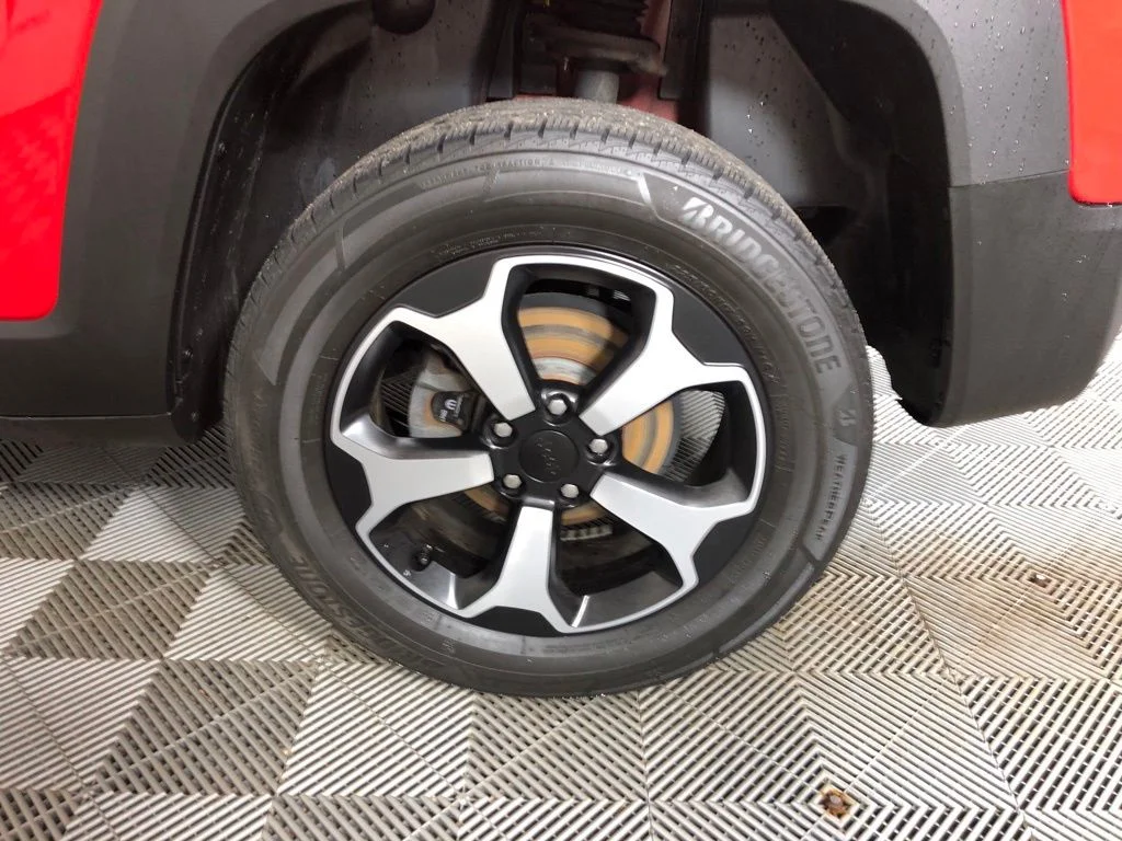 Used 2019 Colorado Red Clearcoat Jeep Trailhawk image 19