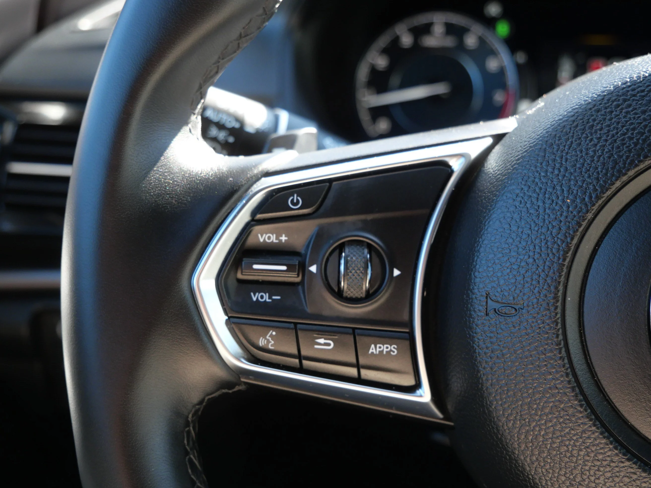 Used 2025 Majestic Black Pearl Acura SH-AWD image 28