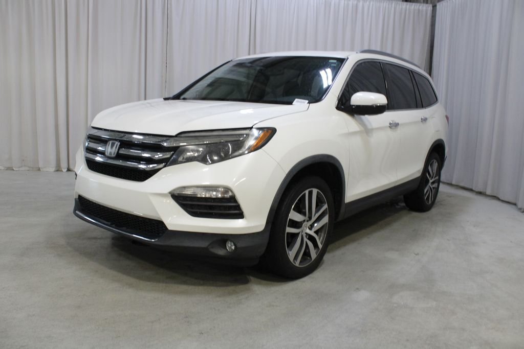Used 2016 White Honda Elite image 38