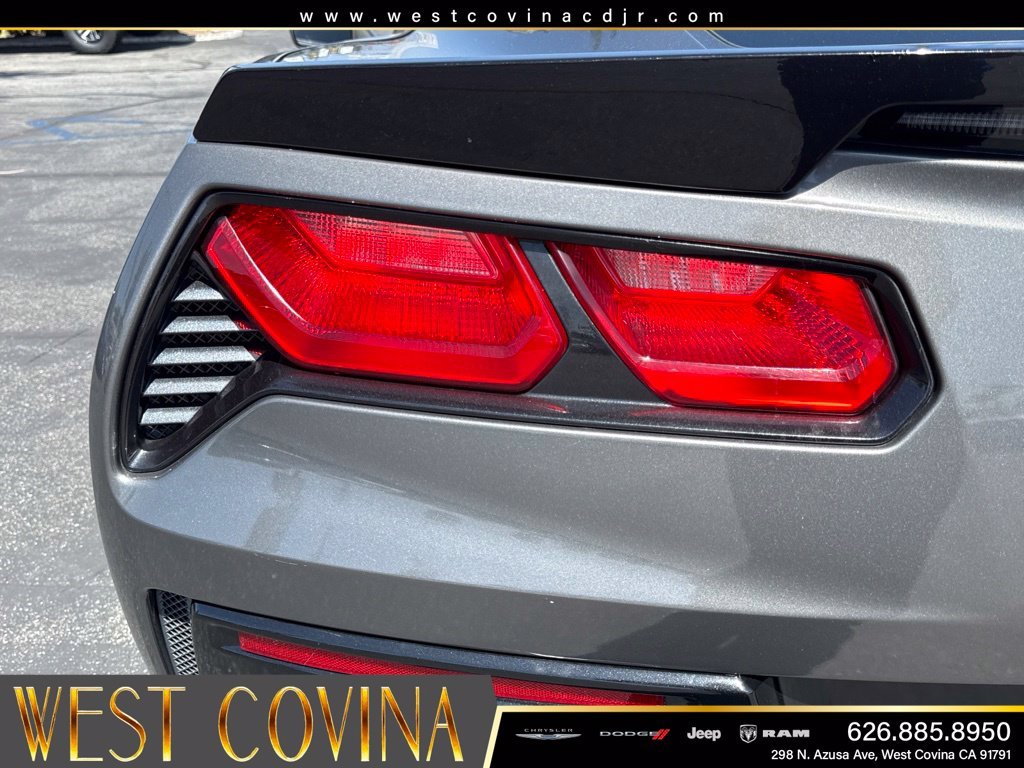 Used 2015 Gray Chevrolet Stingray image 16