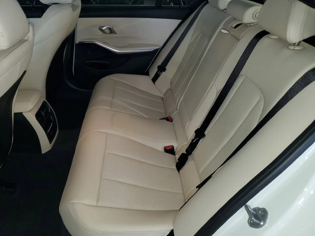 Used 2026 White BMW 330i image 10