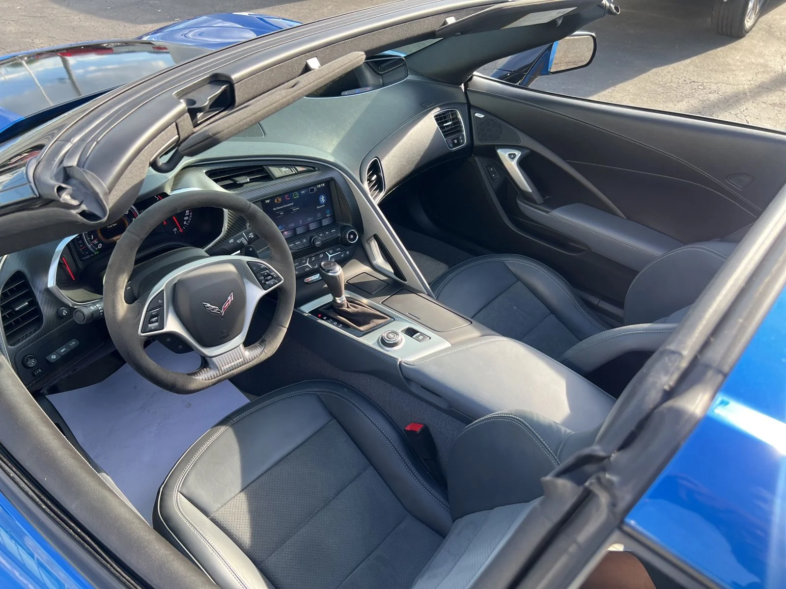 Used 2016 Laguna Blue Metallic Tintcoat Chevrolet Z06 image 33
