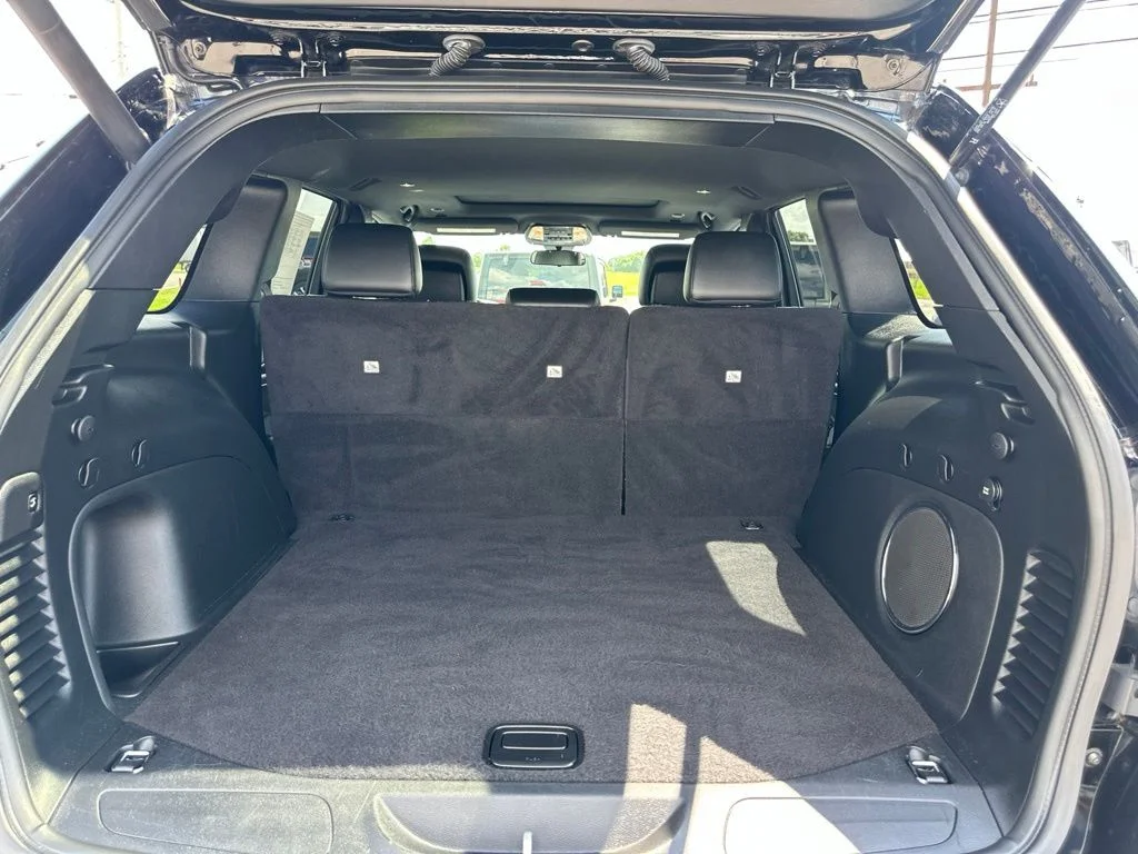 Used 2021 Black Jeep Laredo X image 10