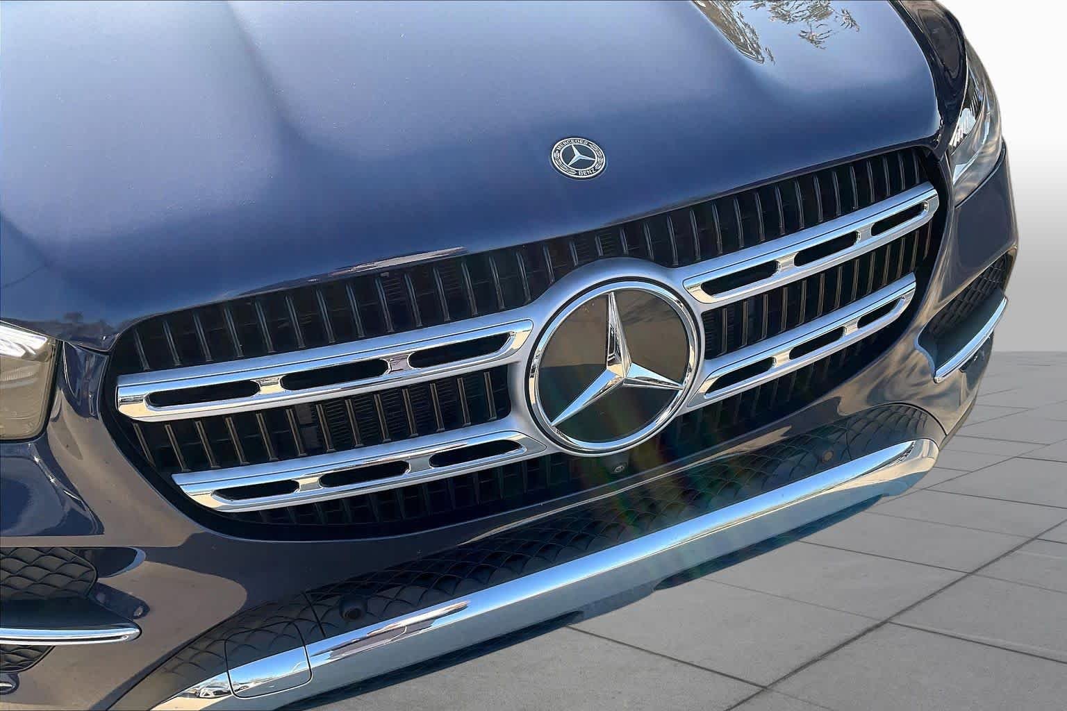 Used 2025 Twilight Blue Metallic Mercedes-Benz GLE 350 image 30