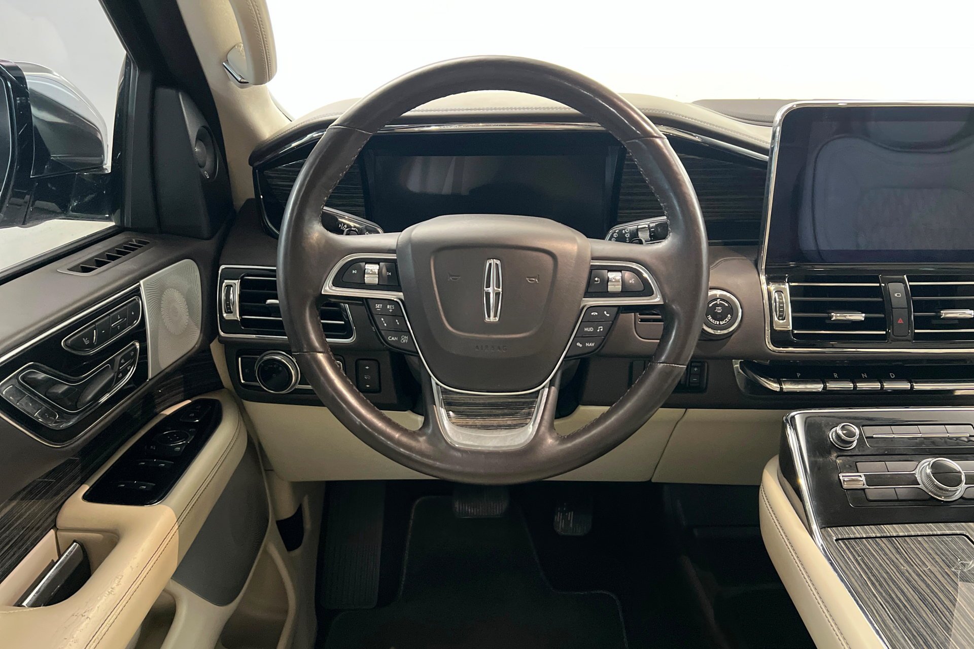 Used 2019 White Lincoln Black Label image 13
