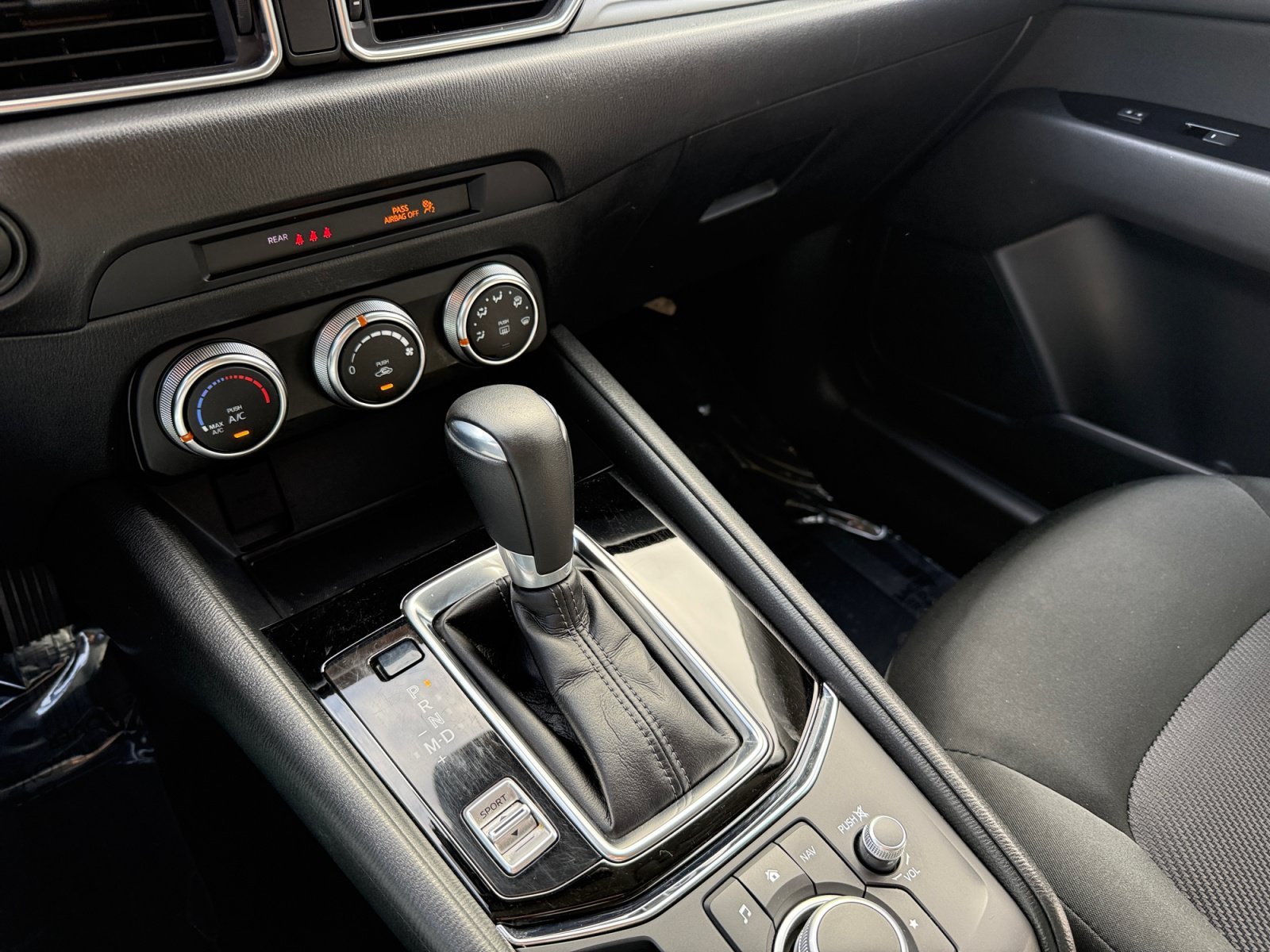 Used 2020 Snowflake White Pearl Mazda Sport image 13